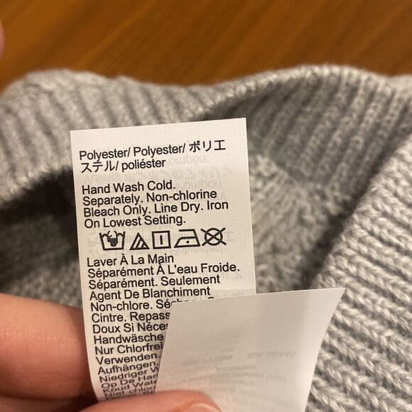 J. Crew Factory Cable Pom-pom Beanie Hat Heather Gray Cream Dusk Acrylic NWT - Picture 6 of 8